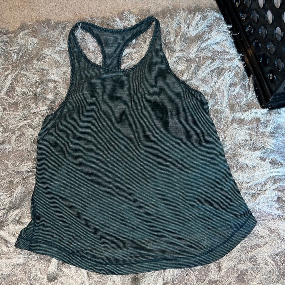 Lulu tank top